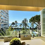 Seafront Skol Center By Eaw Homes Μαρμπέλλα