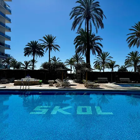 Seafront Skol Center By Eaw Homes