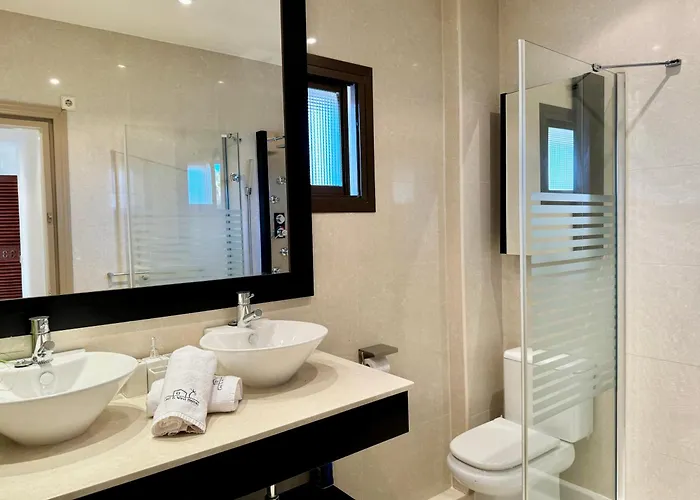 Apartamento Seafront Skol Center By Eaw Homes *