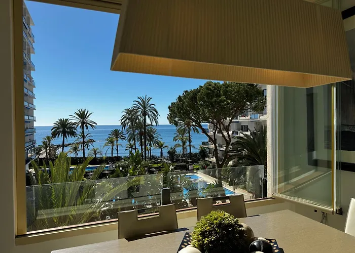Seafront Skol Center By Eaw Homes